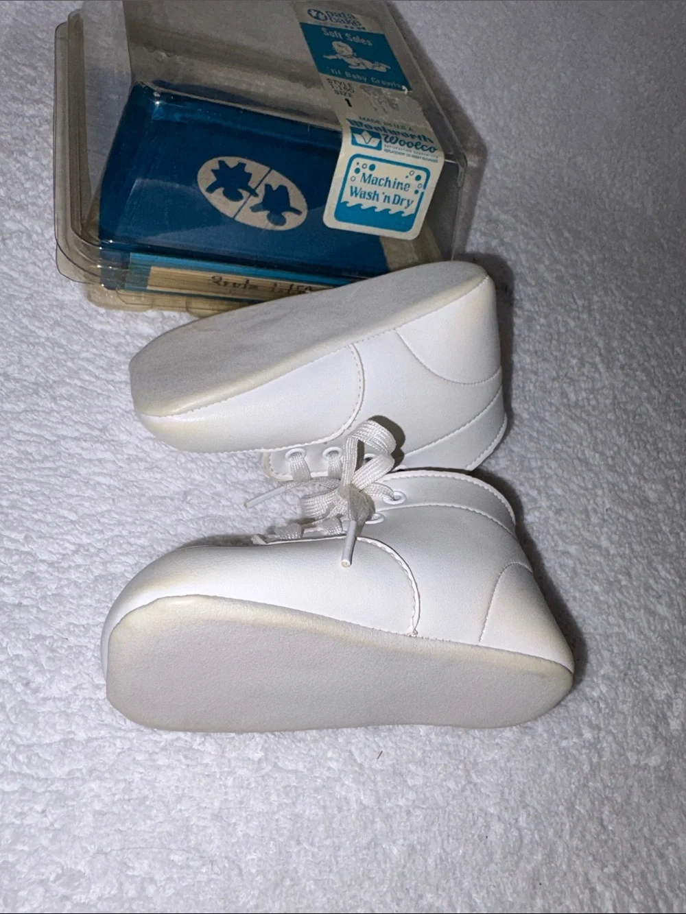 Nwt patacake white soft shoes crib unisex size 1